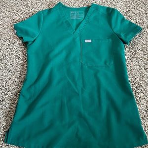 XXS Figs scrub top in Hunter Green